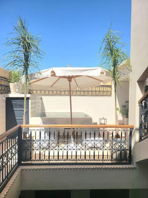 Riad Isahiac Avec Piscine En Exclusivite مراكش المظهر الخارجي الصورة